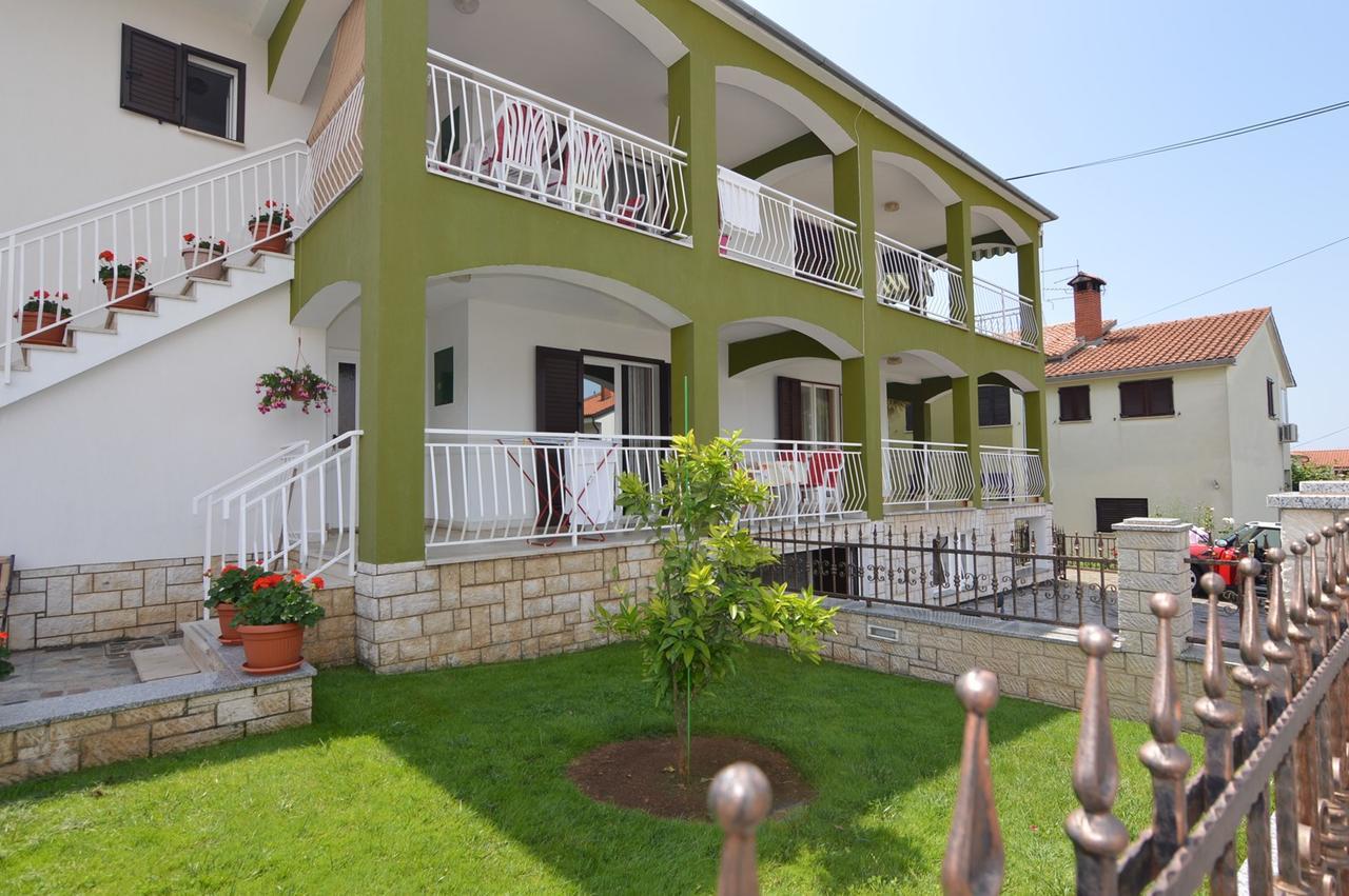 Sergggo - Top Location 5minute Walk Beach, Strand, Spiaggia Guest house Porec