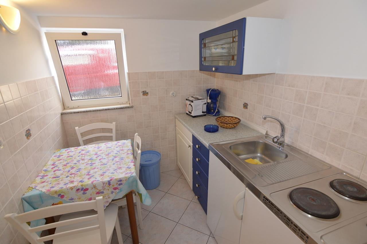 Sergggo - Top Location 5minute Walk Beach, Strand, Spiaggia Guest house Porec