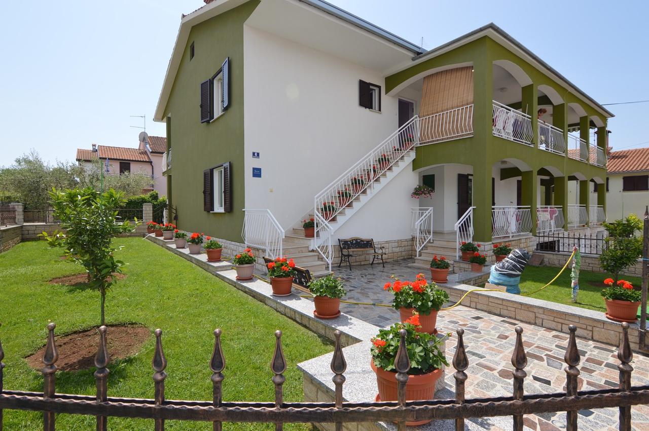 Sergggo - Location 5minute Walk Beach, Strand, 3* Poreč