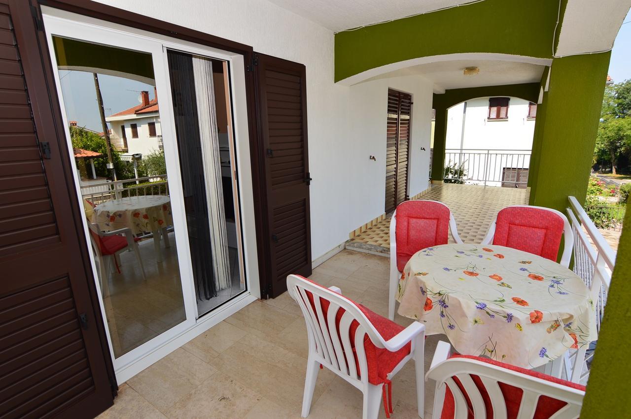 Sergggo - Location 5minute Walk Beach, Strand, 3* Poreč